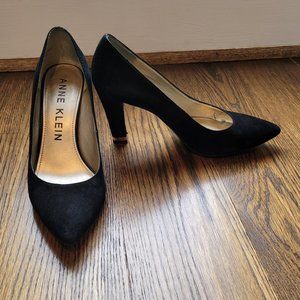 Anne Klein Suede iflex Tonia Black Heel Pumps Size 8